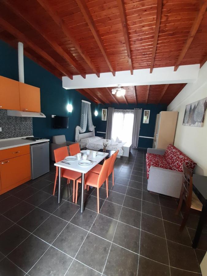 Victory Apartments Hotel Samothraki Bagian luar foto