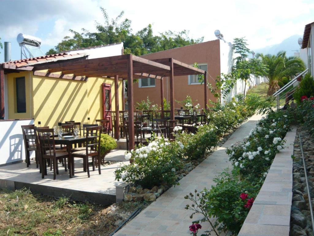 Victory Apartments Hotel Samothraki Bagian luar foto