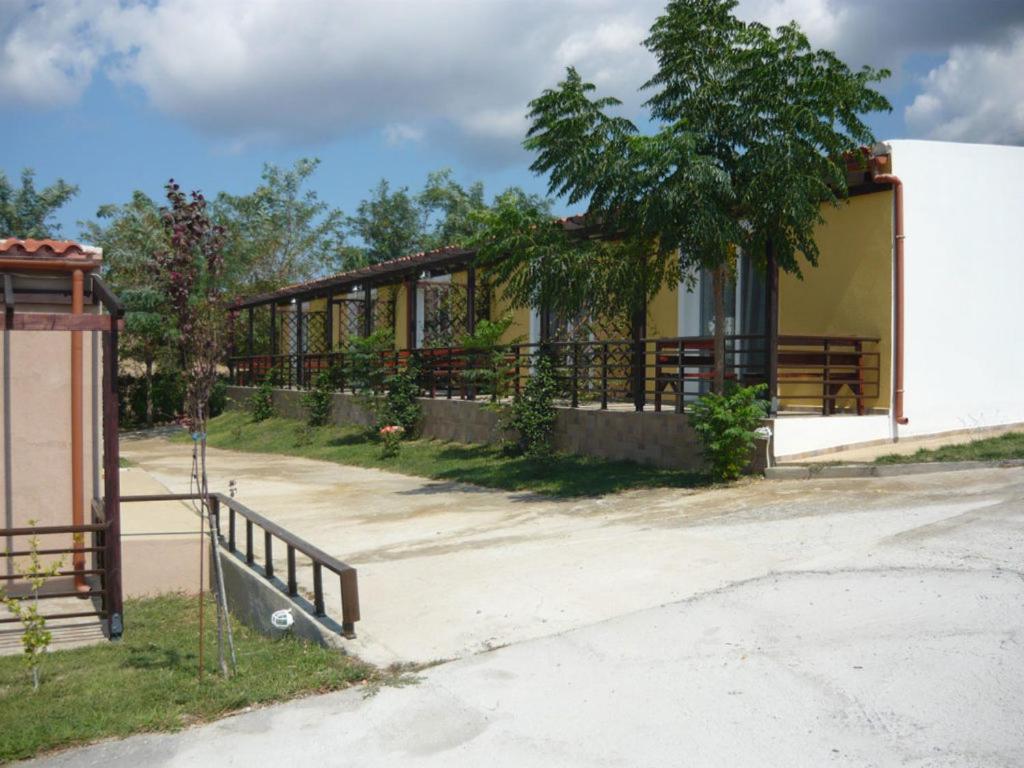 Victory Apartments Hotel Samothraki Bagian luar foto