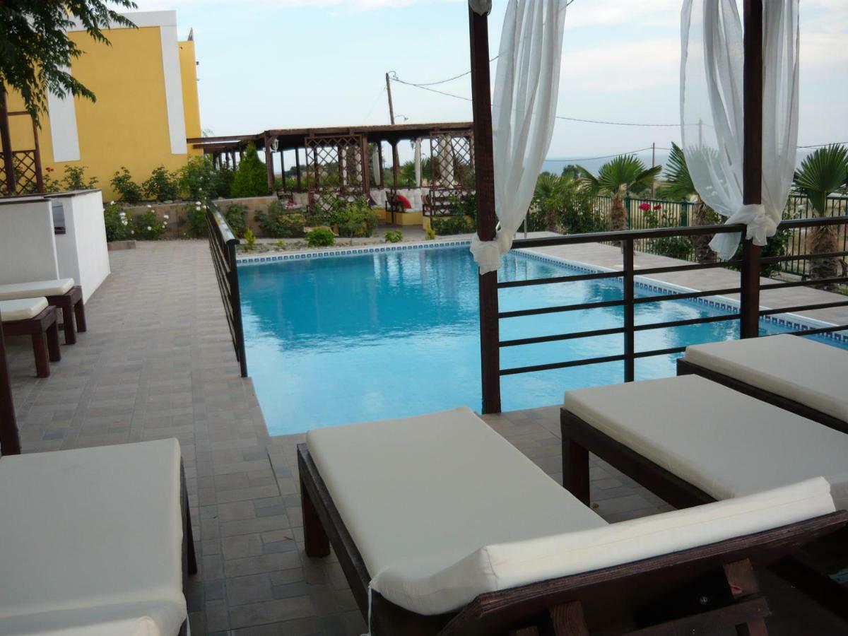 Victory Apartments Hotel Samothraki Bagian luar foto