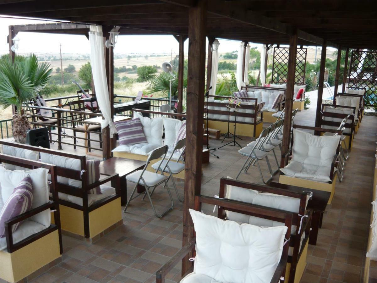 Victory Apartments Hotel Samothraki Bagian luar foto
